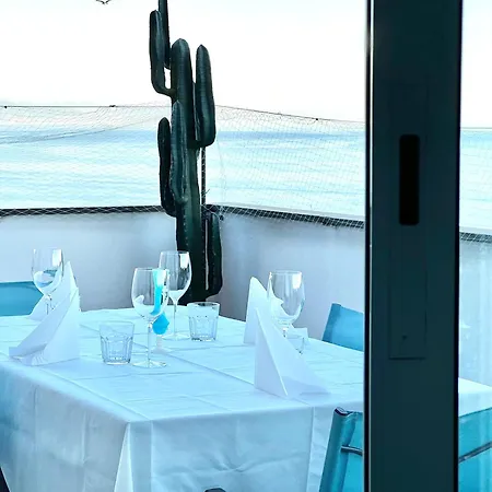 La Terrazza Sul Golfo アレンツァーノ